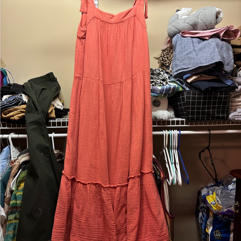 Wonderly NWOT Women's Coral Maxi Dress